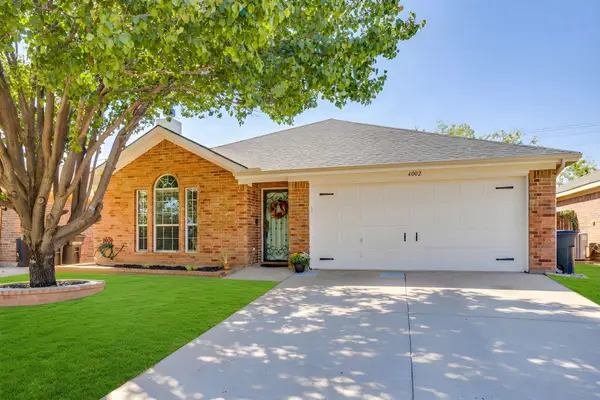 4002 Sapphire Lane, Granbury, TX 76049