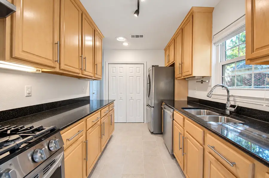 6050 Ellsworth Avenue, Dallas, TX 75206 - #3