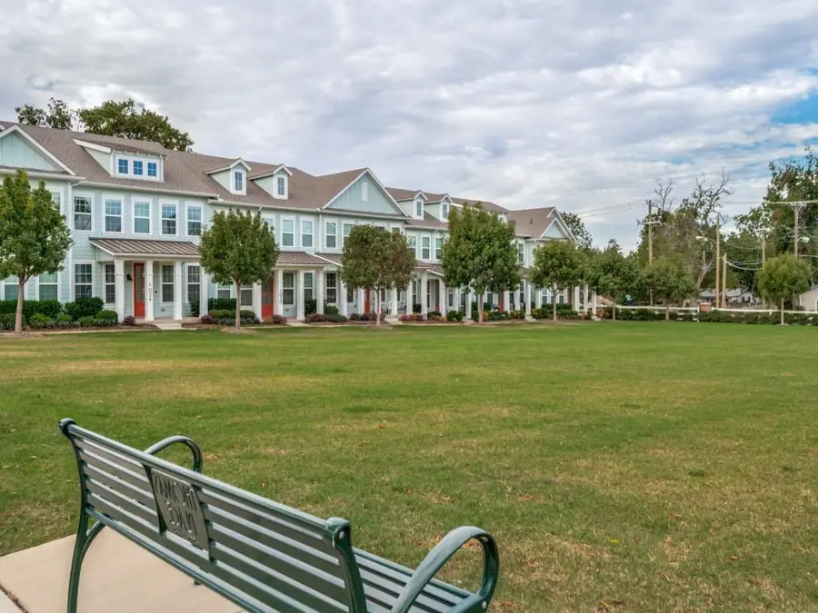 1024 Thomas Place, Carrollton, TX 75006 - #2