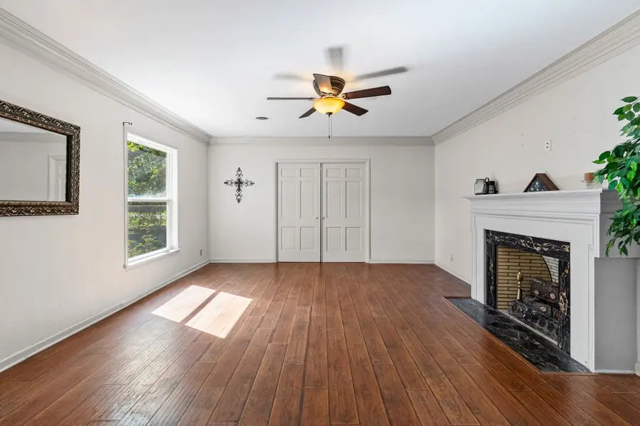 955 Jefferson Street E, Sulphur Springs, TX 75482 - #3