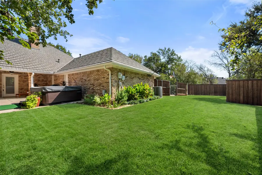 8800 Rolling Springs Court, Fort Worth, TX 76120 - #2