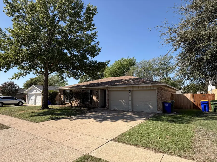 6617 Wooddale Drive, Watauga, TX 76148 - #2