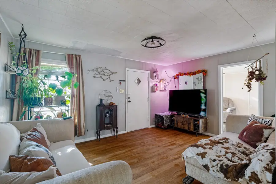 532 Euclid Street, Cleburne, TX 76033 - #3