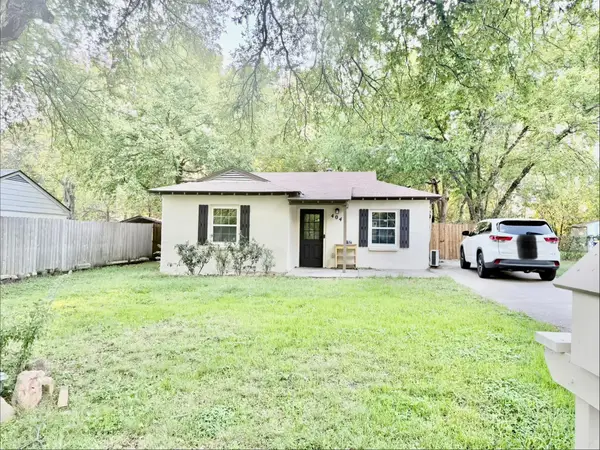 404 Sands Court, White Settlement, TX 76108