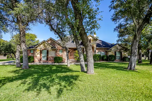 100 Addison Court, Hudson Oaks, TX 76087