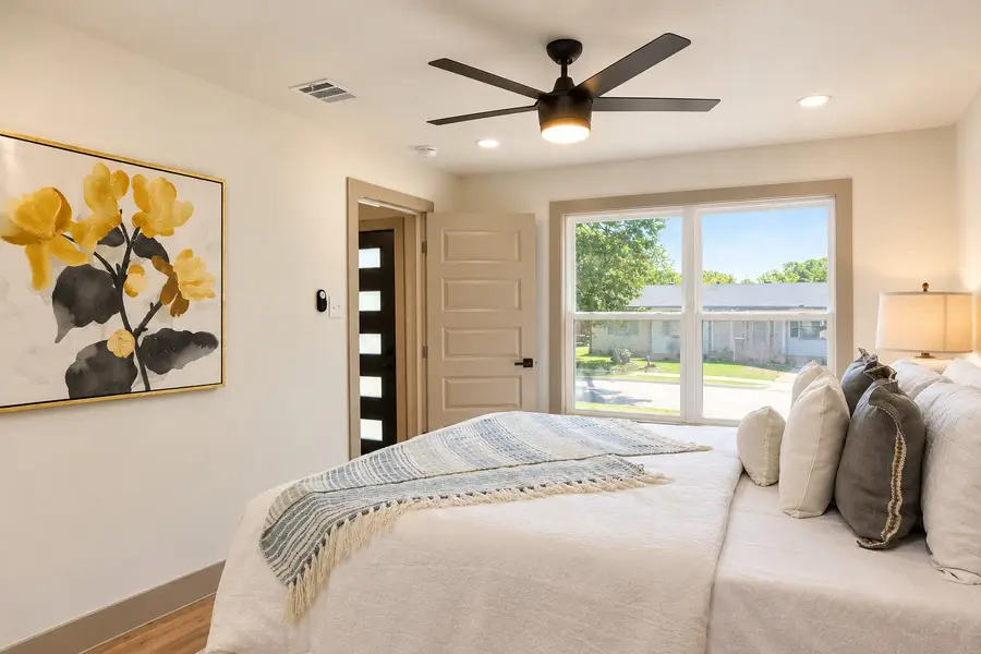 2219 Morgan Street, Irving, TX 75062 - #2