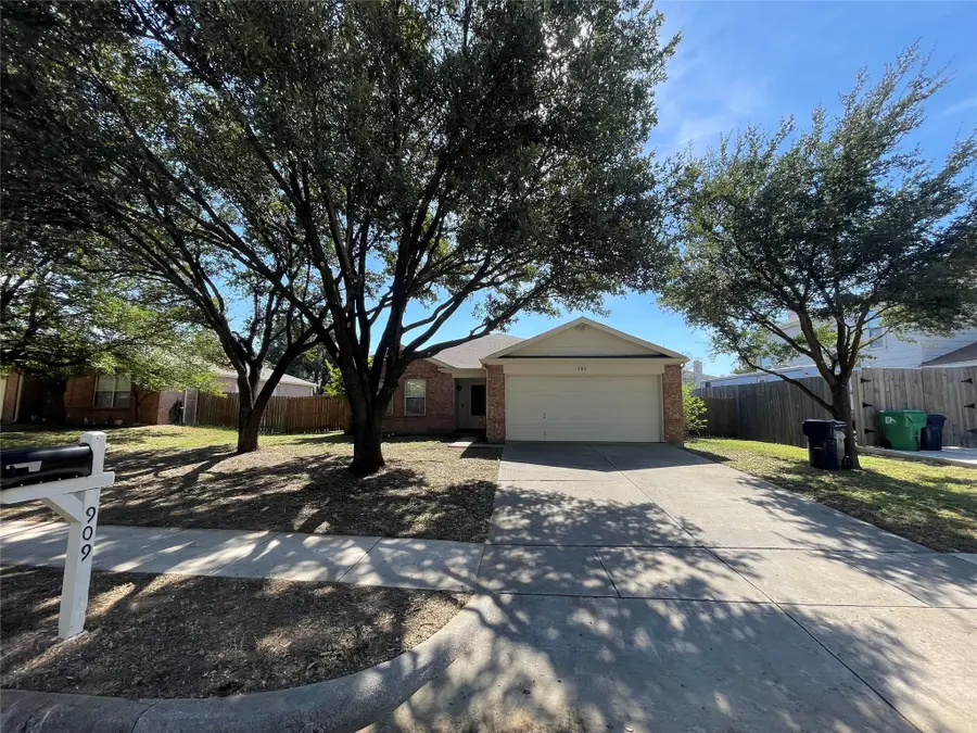 909 Greenbend Drive, Denton, TX 76210 - #3