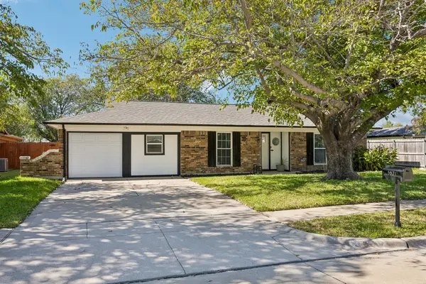 5521 Galway Lane, North Richland Hills, TX 76180