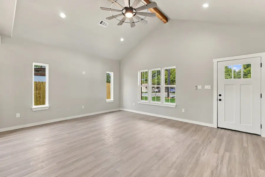 407 Bass Street, Bridgeport, TX 76426 - #3