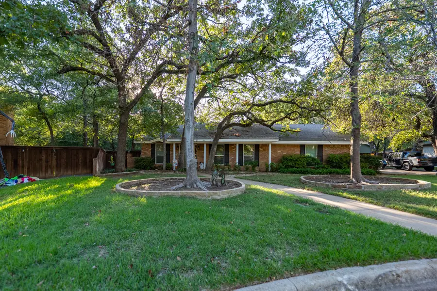 1731 Park Ridge Terrace, Arlington, TX 76012 - #2