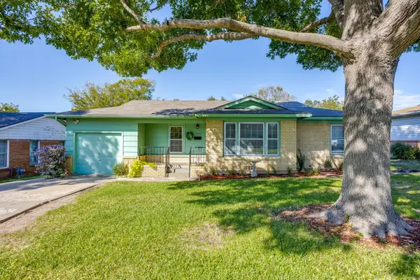 3304 Creston Avenue, Fort Worth, TX 76133