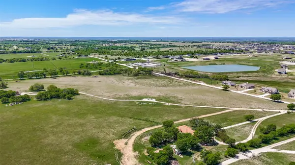 1174 Pioneer, New Fairview, TX 76078