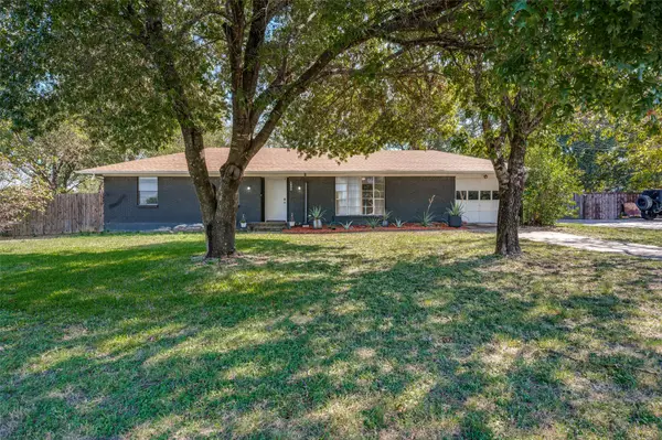 1822 Glenn Lane, Glenn Heights, TX 75154
