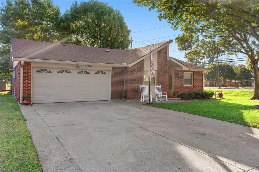 2702 Pebble Beach Drive, Lancaster, TX 75134 - #3