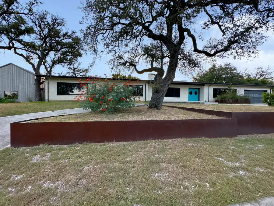 204 S Race Street, Lampasas, TX 76550 - #2
