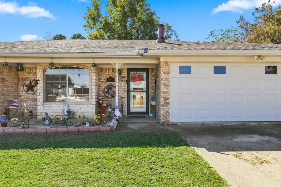 114 Brookshear Drive, Whitesboro, TX 76273 - #2