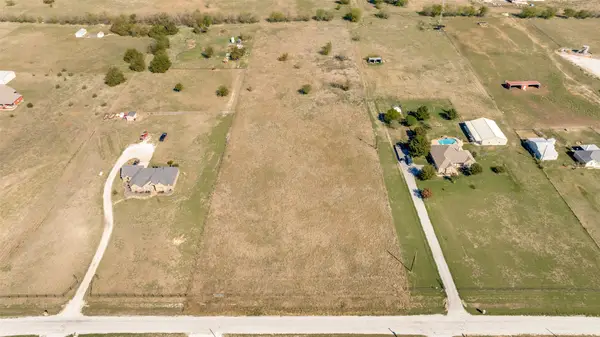 156 Hawk Ridge, Decatur, TX 76234