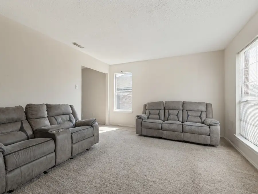 815 Greenridge Drive, Arlington, TX 76017 - #3