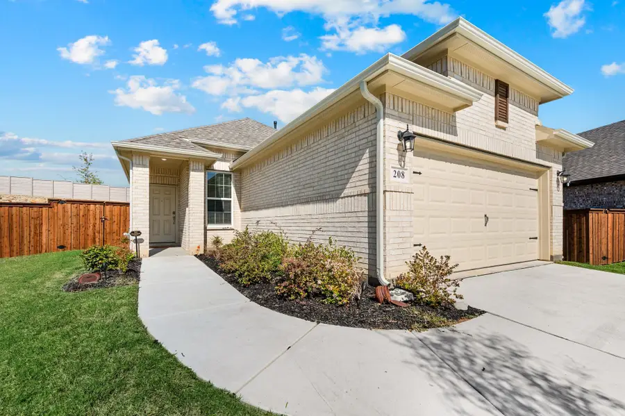 208 Palo Duro Bend, Rhome, TX 76078 - #3
