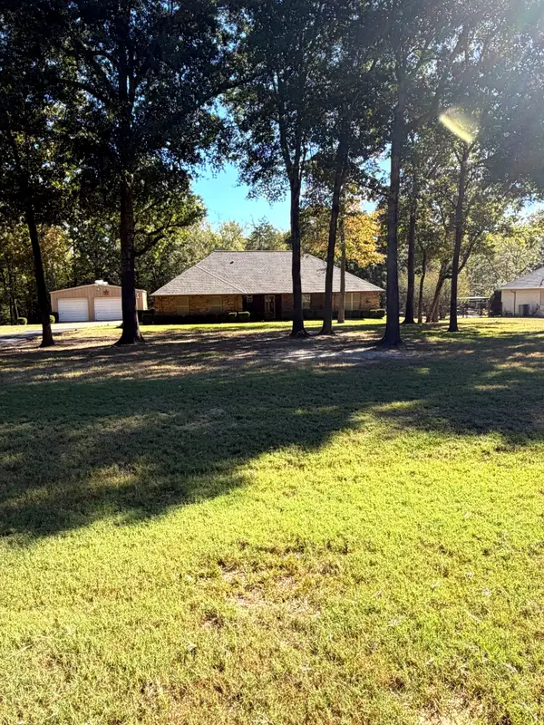 9031 Mallard Way, Larue, TX 75770