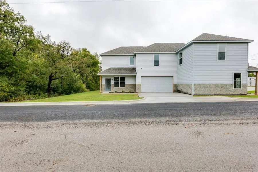 806 N Cates Street, Decatur, TX 76234 - #2