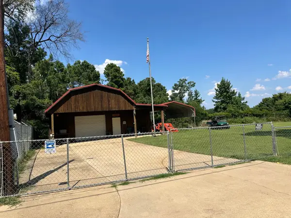 381 Ma County Road 3637, Jefferson, TX 75657