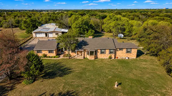 830 Truman Circle, Lancaster, TX 75146