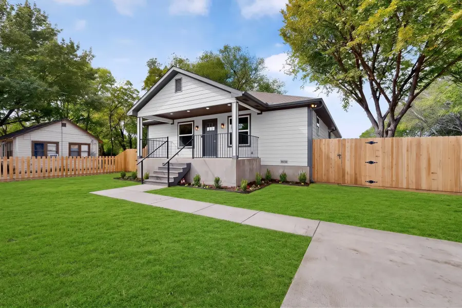 2305 Mcguire Street, Haltom City, TX 76117 - #2