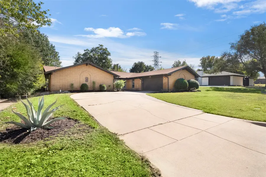 6313 Whitman Avenue, Fort Worth, TX 76133 - #3
