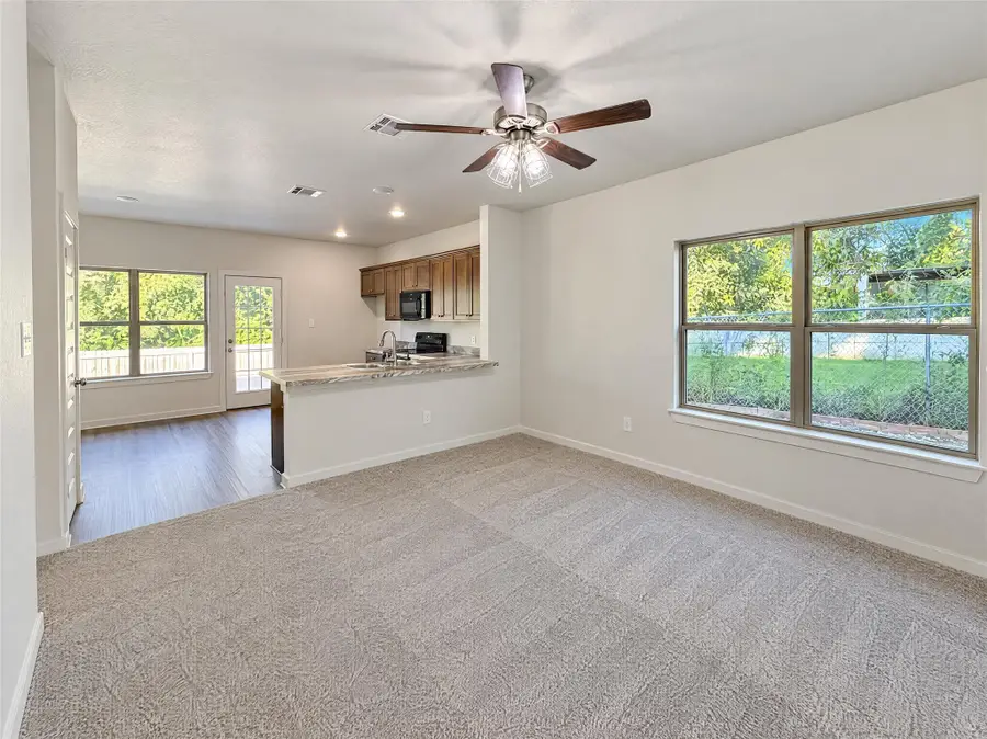 186 S Preston Street, Alvarado, TX 76009 - #2
