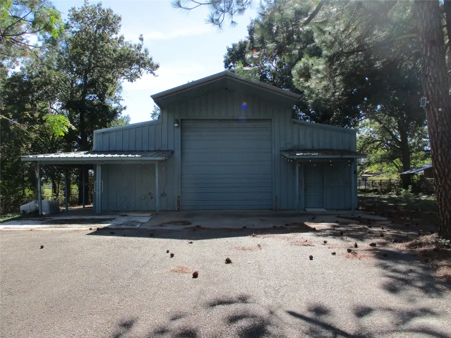 2136 N State Highway 19, Emory, TX 75440 - #3