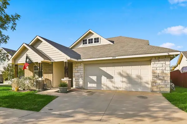 2924 Englefield Green, Denton, TX 76207