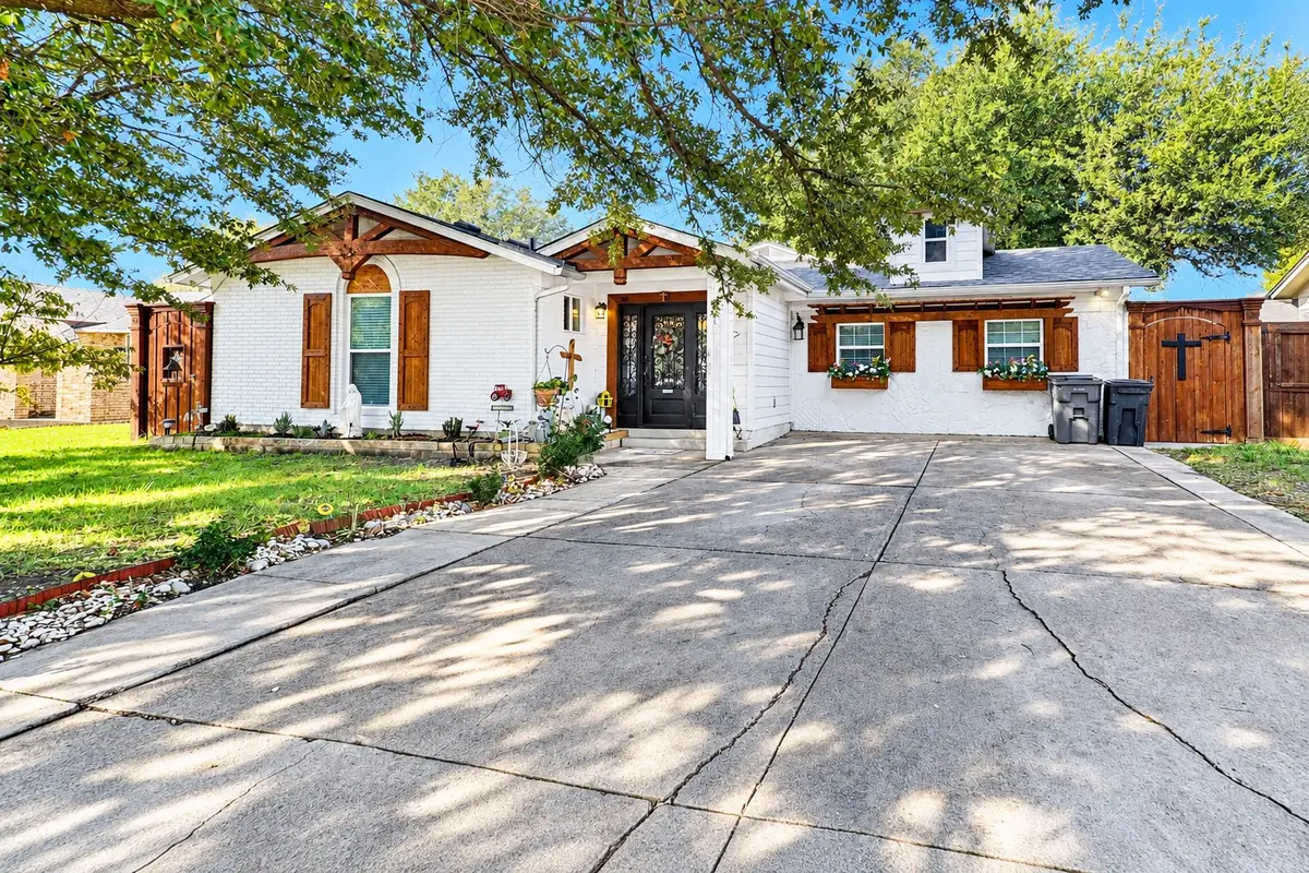405 Vicki Street, Keller, TX 76248 - #1