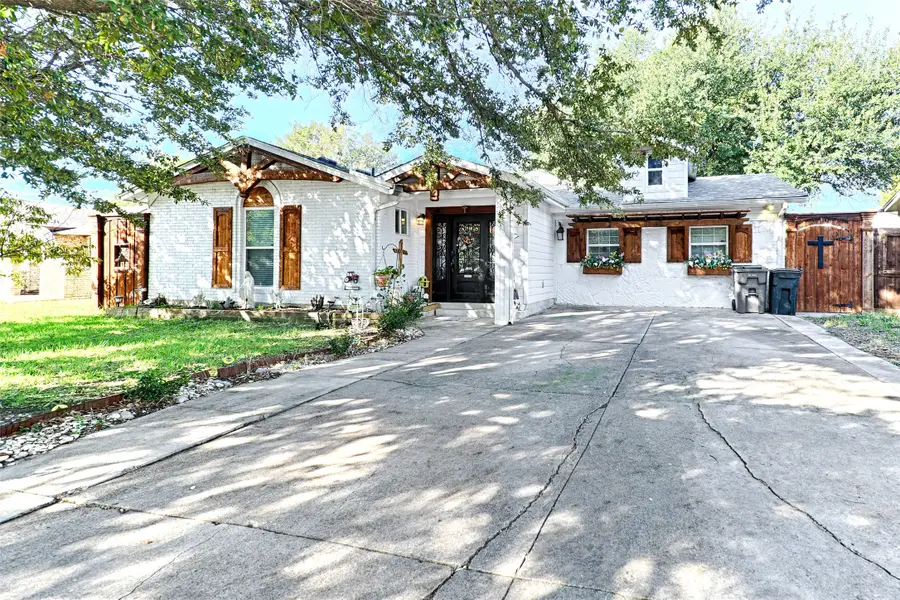 405 Vicki Street, Keller, TX 76248 - #2