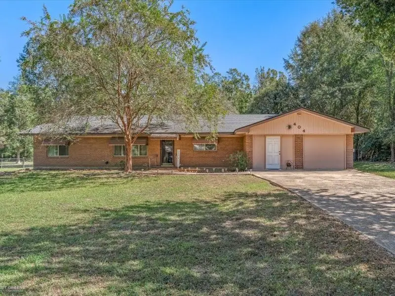 404 Laura Street, Mansfield, LA 71052 - #3