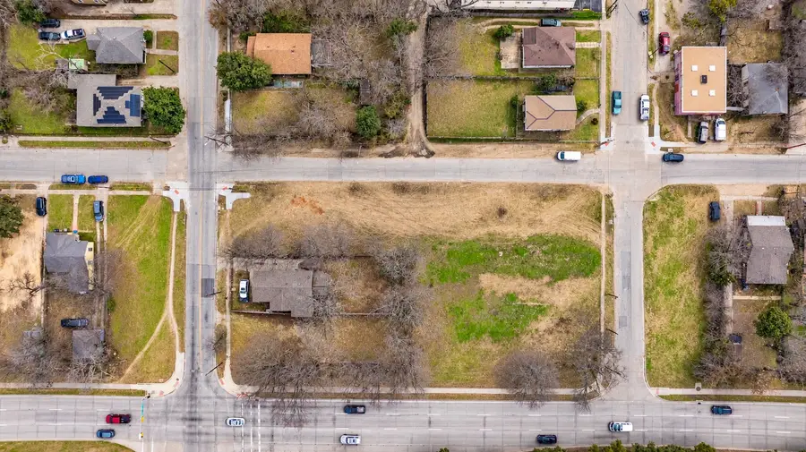 3302 Hamilton Avenue, Dallas, TX 75210 - #2