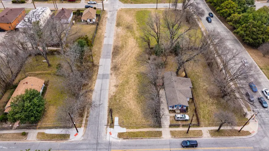 3301 Metropolitan Avenue, Dallas, TX 75210 - #3