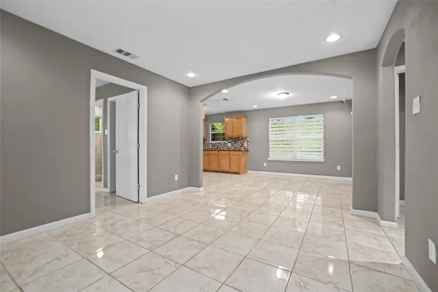 121 Little Street, Wilmer, TX 75172 - #2