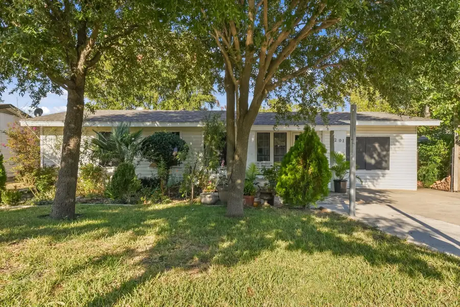 201 Glenridge Drive, Mesquite, TX 75149 - #3
