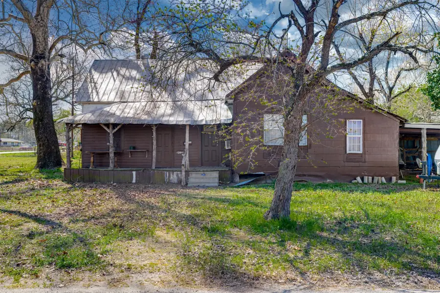 48 County Road 2360, Bagwell, TX 75412 - #2
