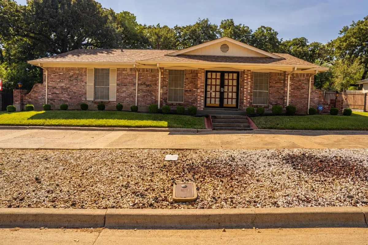 5520 Mac Arthur Drive, Fort Worth, TX 76112 - #1