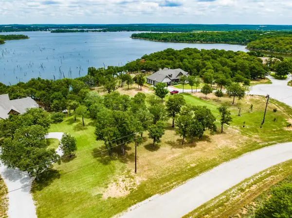 430 Preserve Court, Sunset, TX 76270