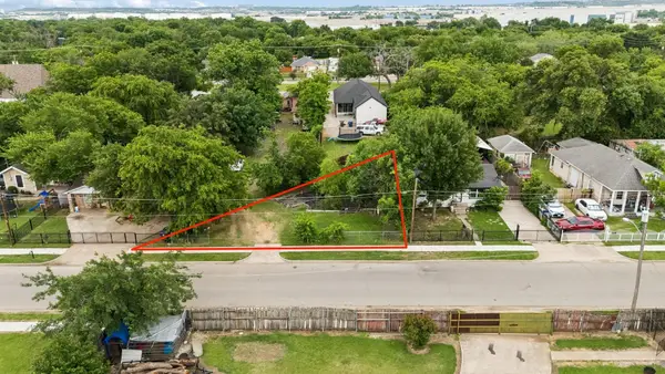 3220 Odessa Street, Dallas, TX 75212