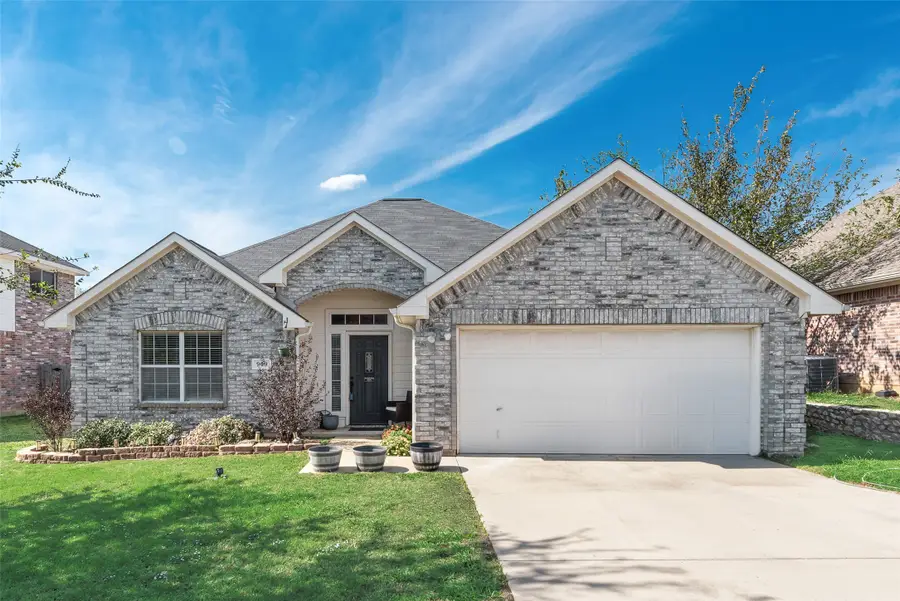909 Chase Lane, Denton, TX 76209 - #2
