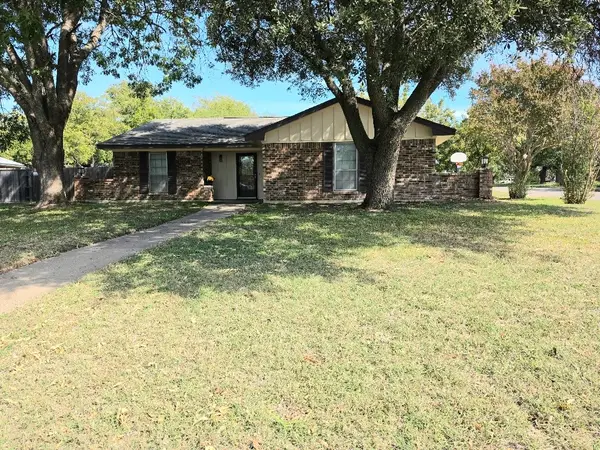 1311 Glenhaven Drive, Cleburne, TX 76033