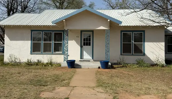 410 W Reiman Street, Seymour, TX 76380