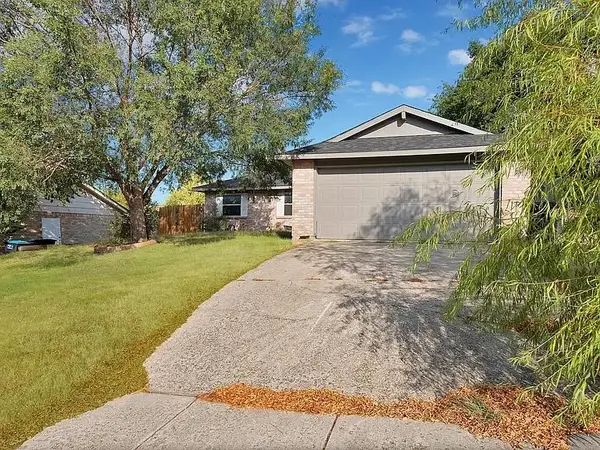 813 Panay Way Drive, Fort Worth, TX 76108