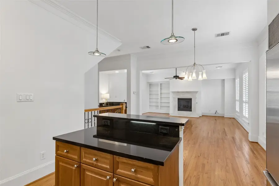 4330 Cole Avenue #F, Dallas, TX 75205 - #3