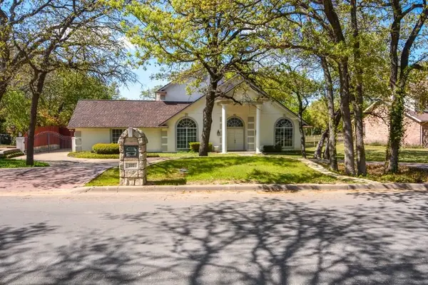 107 Sandra Palmer Street, Stephenville, TX 76401