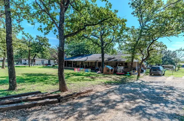2508 Aspen Lane, Burleson, TX 76028